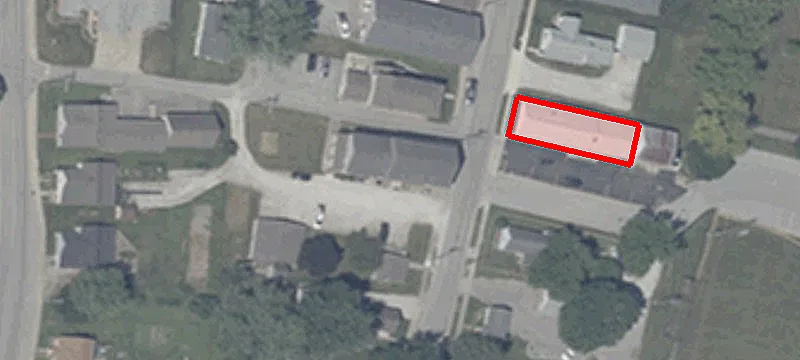 122 Maple St