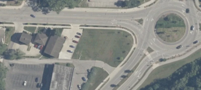 401 Riv Rd