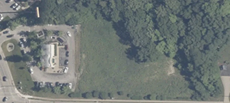 25 Frontage Rd