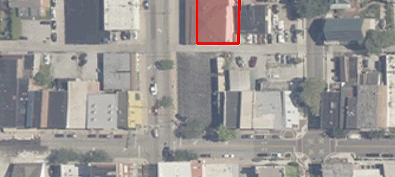 900 Main St