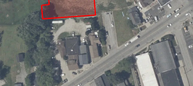 132 Commercial Ave