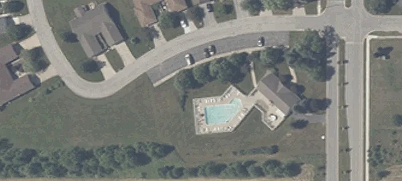 780 Bracken Pkwy