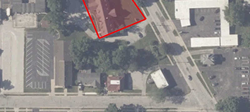 320 Bloomington St
