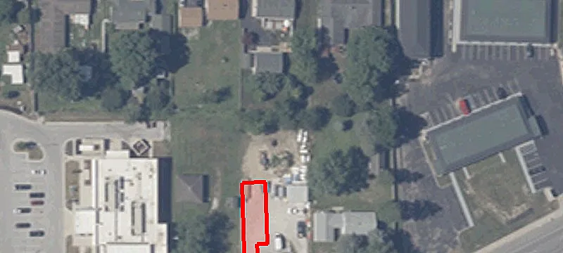 2422 Main St