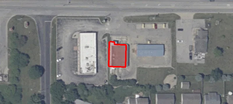 1285 Main St