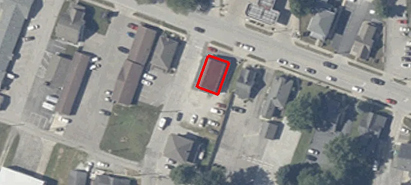 303 Main St