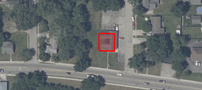 829 Commercial Ave