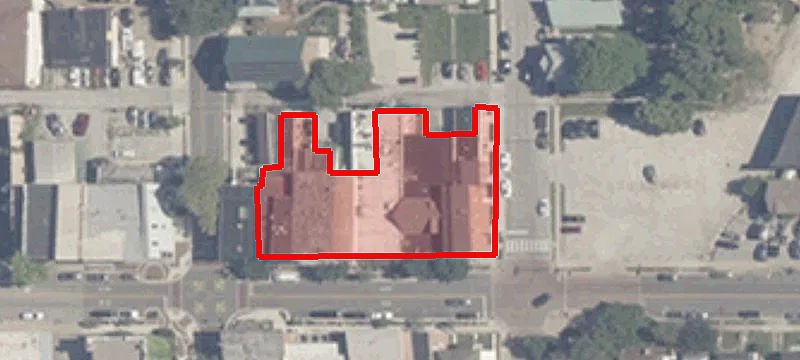 1016 Main St