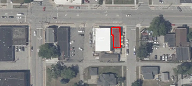 121 Main St