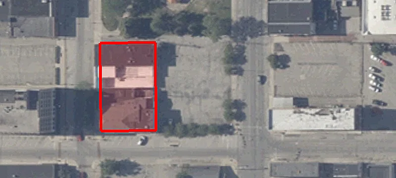 921 Main St