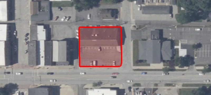 52 Main St
