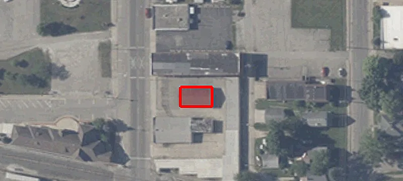 1424 Main St