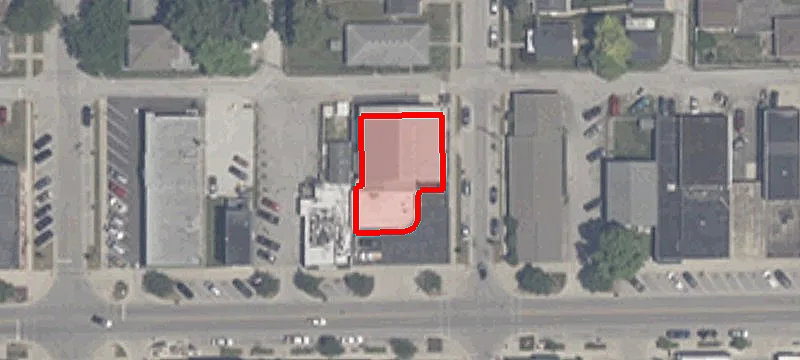 402 Main St