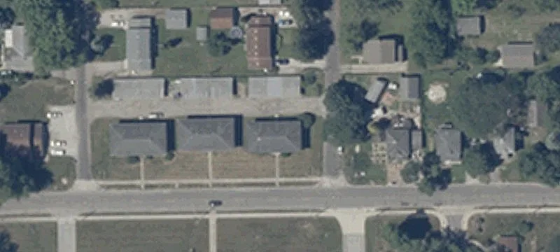 2206 Nuttman Ave