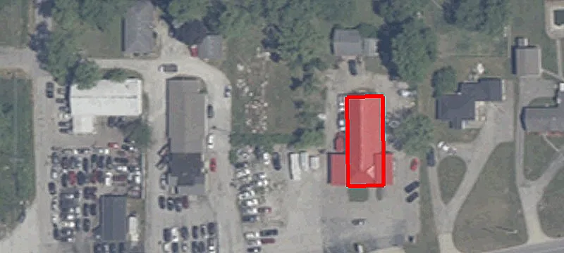 3132 Main St