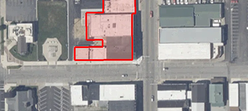 301 Main St