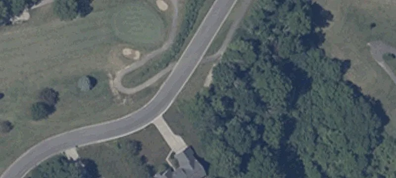 10 Fairway Dr