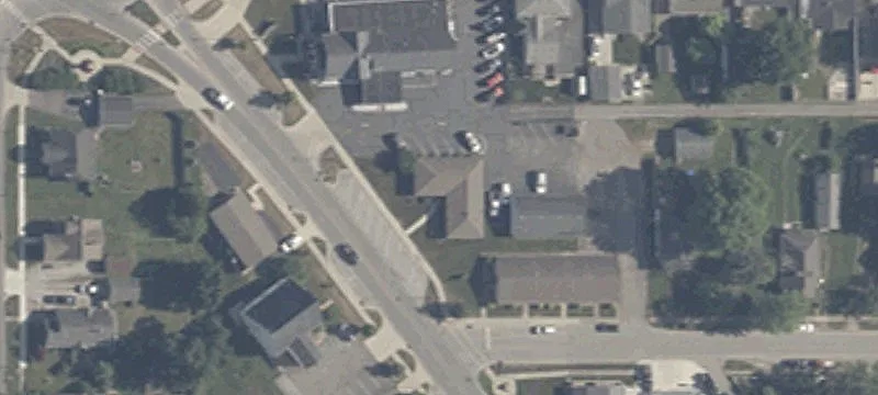 925 Main St