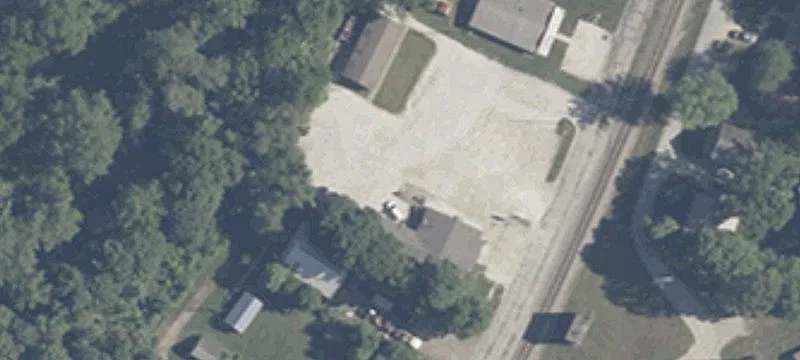 109 Railroad St