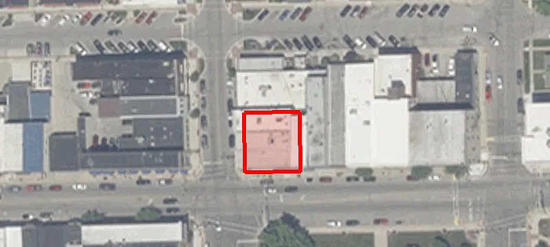 112 Main St