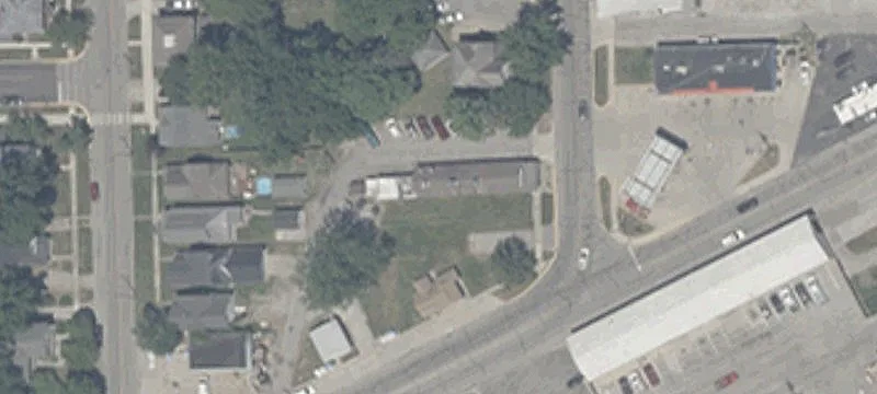 1343 Main St