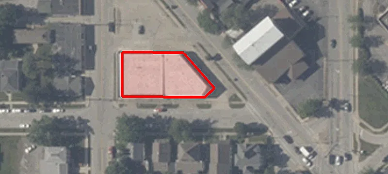 1601 Main St
