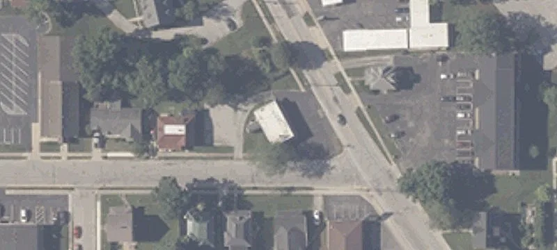 320 Bloomington St