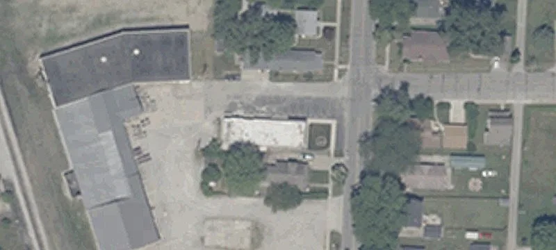 900 Main St