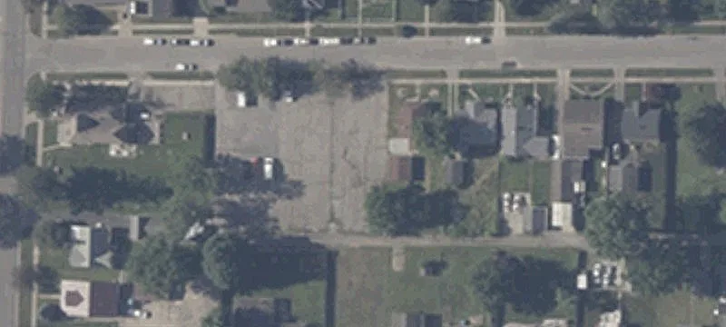 27 Plum St
