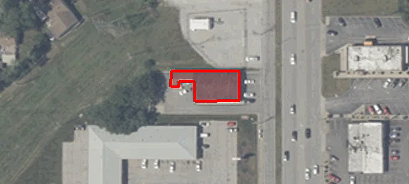 1121 Main St