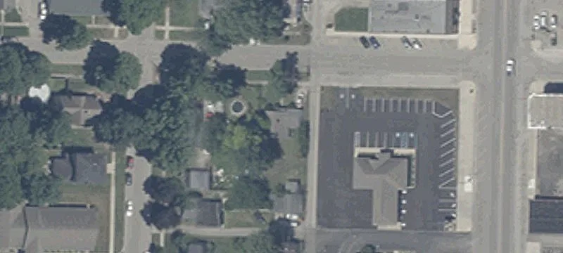 1910 Main St