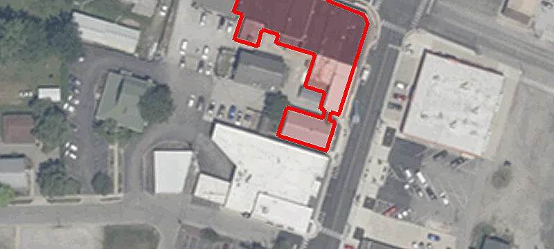 13535 Main St