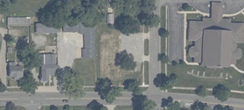 800 Maumee St
