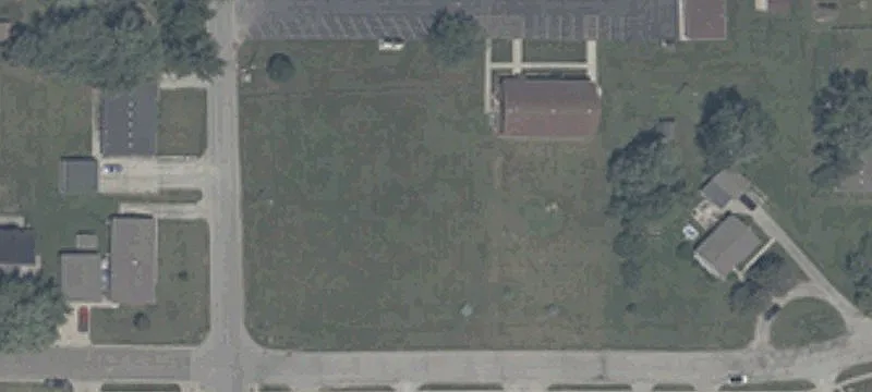 631 Commercial Ave
