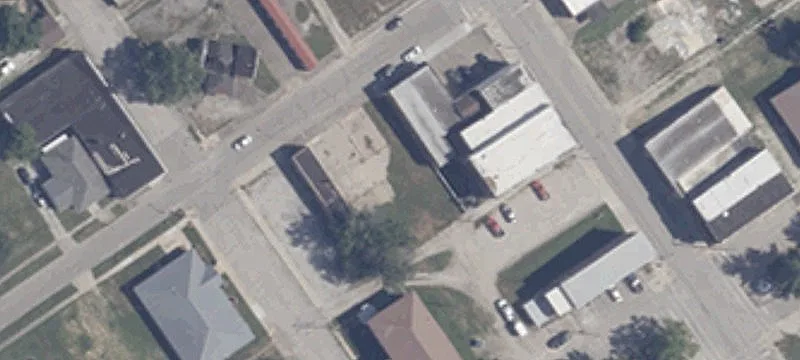 111 2nd St
