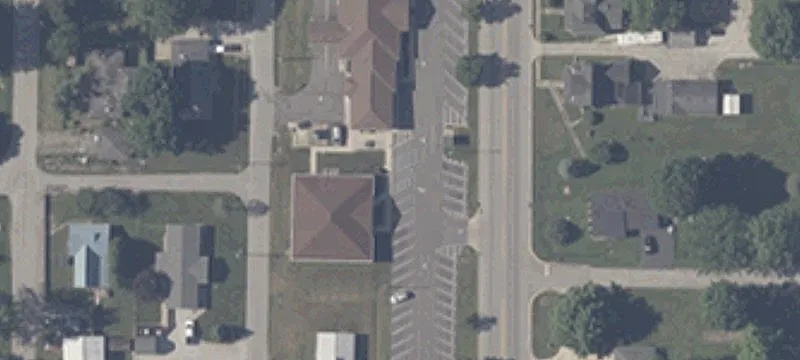 302 Main St