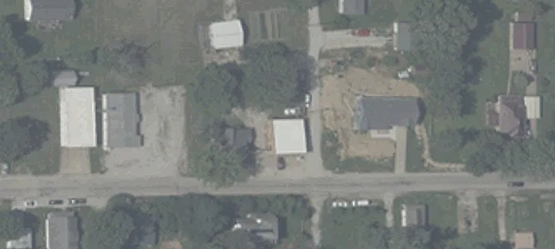 8143 County Rd 600th S