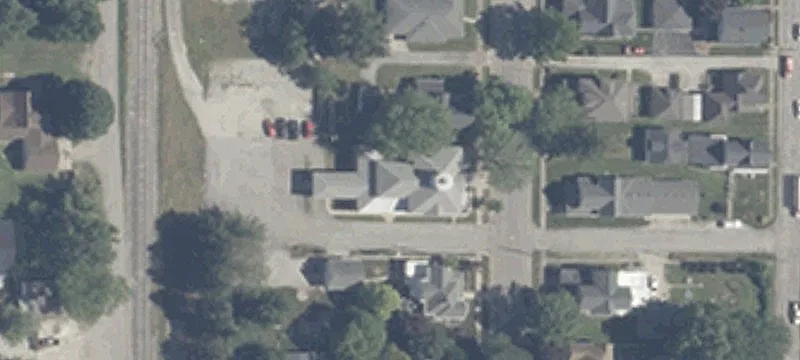 211 Ctr St