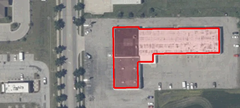 1700 Main St