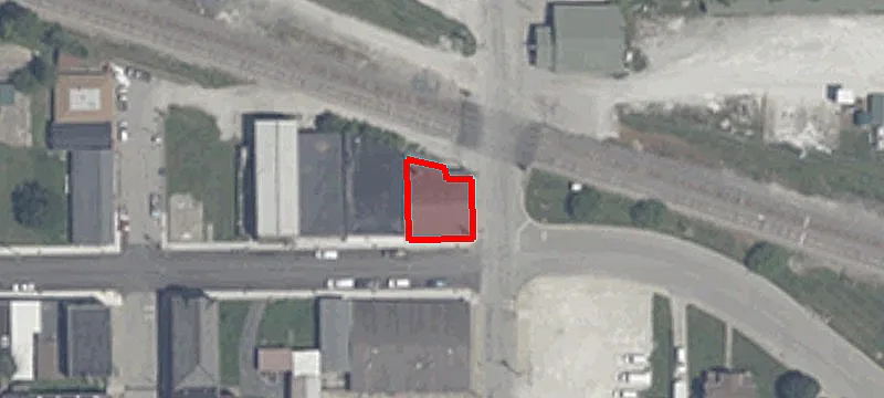 100 Carr St