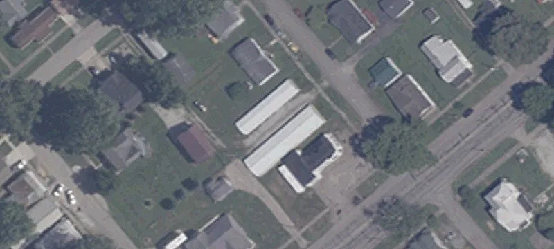 304 Tell St