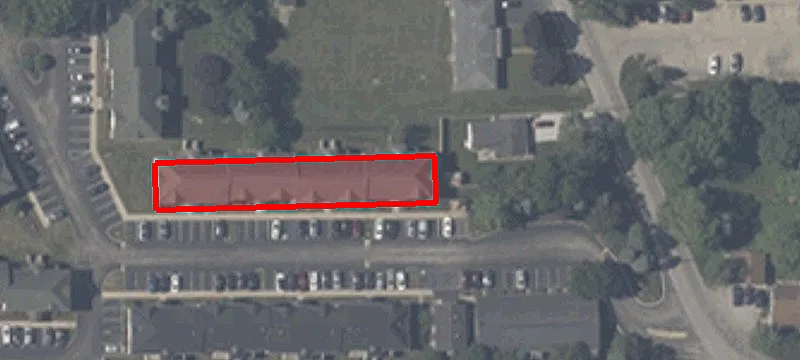 300 Ravenwood Ln