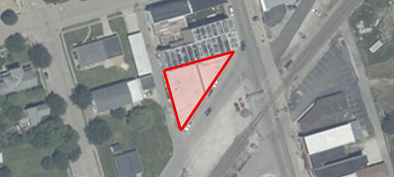 122 Railroad Ave