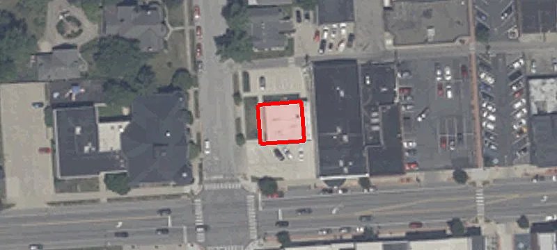 124 Main St