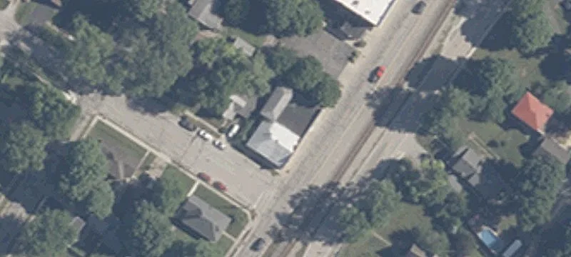 112 Railroad St