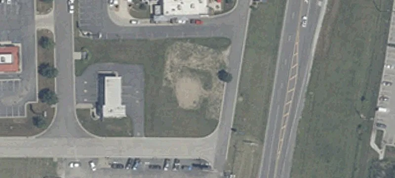 2460 Main St