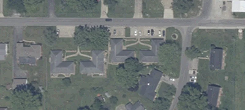 1303 Country Clb Rd