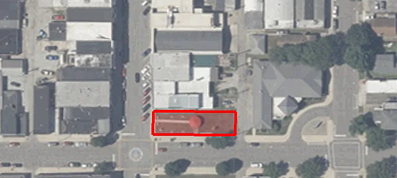 8 Main St