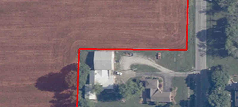 910 Section St