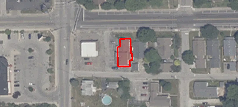 1615 Main St